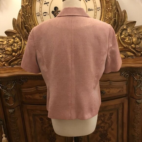 LE SUIT PETITES. Size 14P. Lined. Short Sleeve. Button Front. DB - Picture 4 of 5